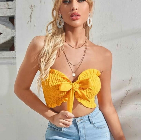 Crop top - Picture 1 of 2